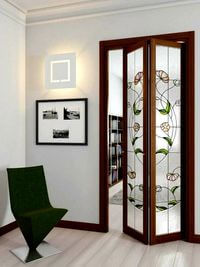 Двери гармошка с витражным декором Ангарск